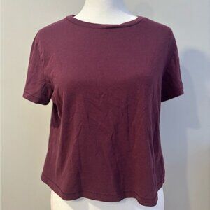 Universal Thread Short Sleeve Burgundy Tee